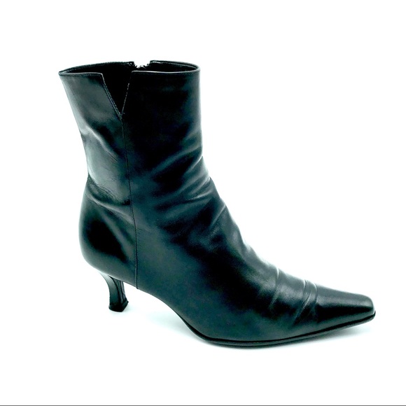 Enzo Angiolini Black Leather Heeled Boots, Size 8M - Picture 2 of 8